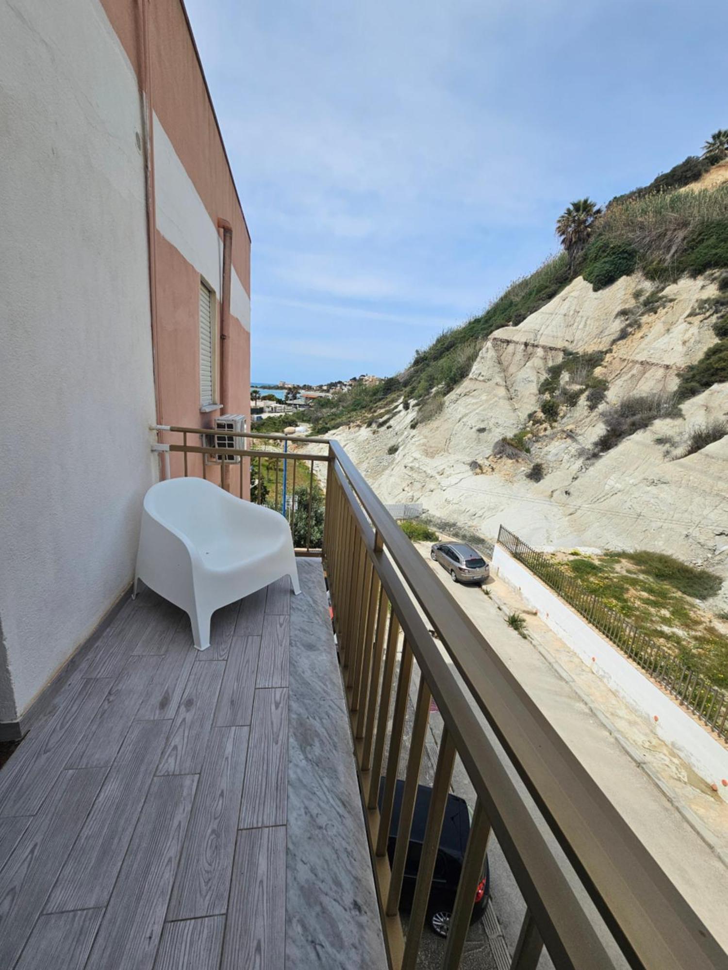 Frontemare Locazione Turistica Hotel Porto Empedocle Kültér fotó